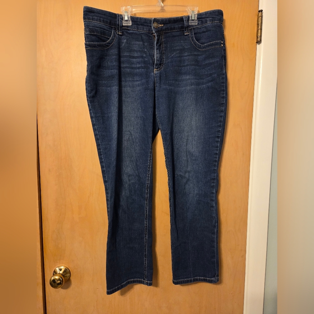 Chico's So Slimming  Jeans Size 1.5